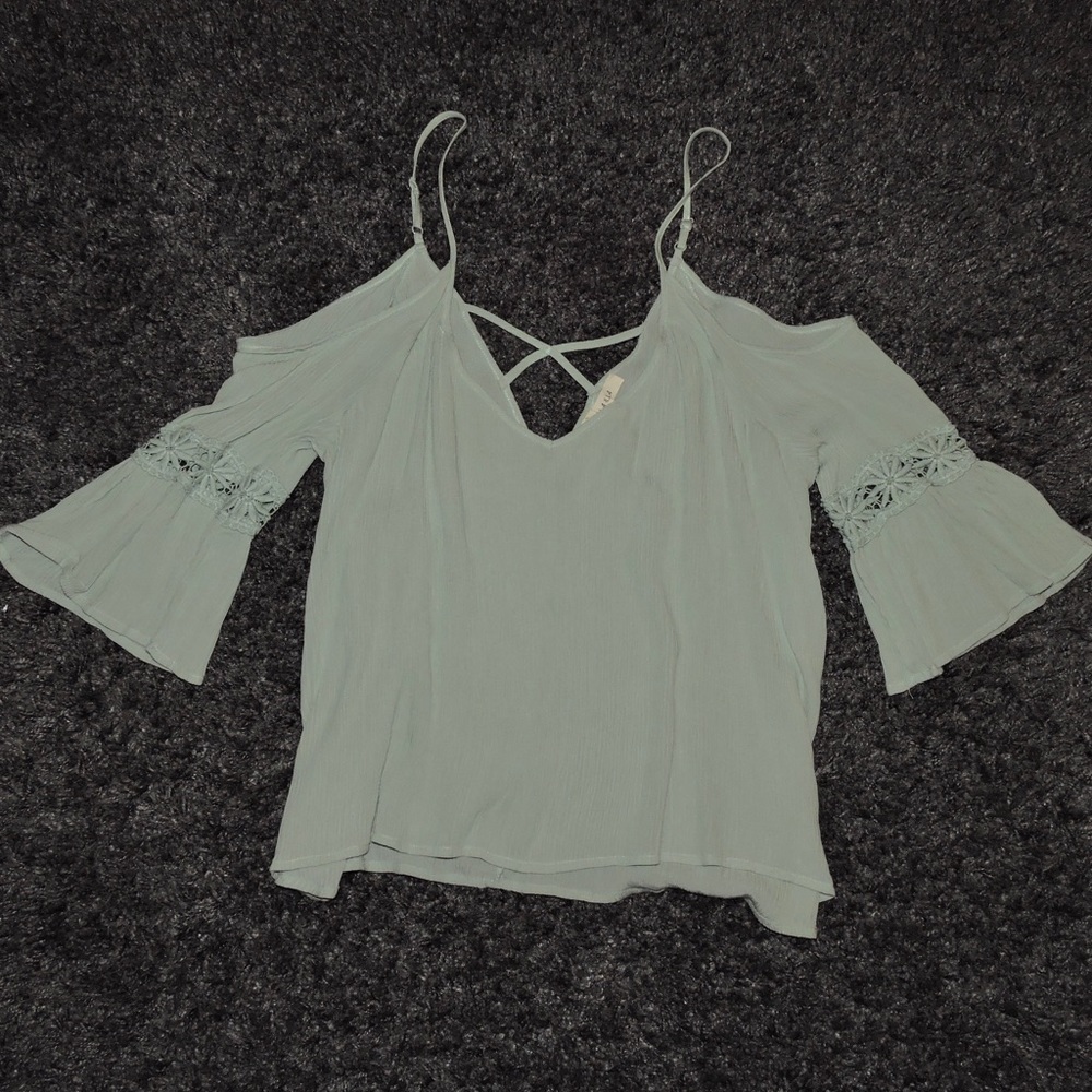 Cold Shoulder Crochet Detail Top